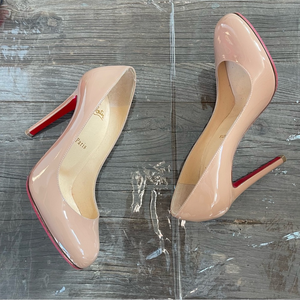CHRISTIAN LOUBOUTIN fififa 0 patent size 37